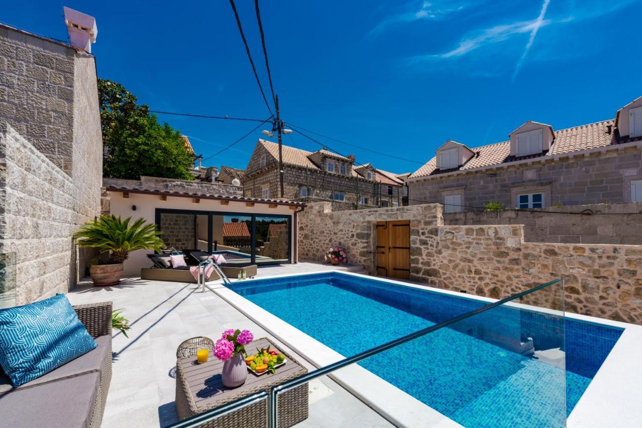 Villa Luigi With A Pool ซัฟทัท ภายนอก รูปภาพ