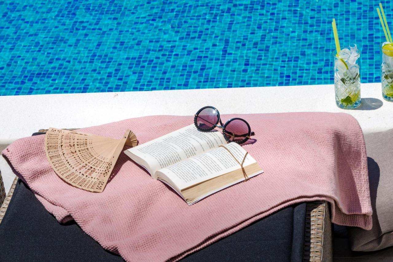 Villa Luigi With A Pool ซัฟทัท ภายนอก รูปภาพ